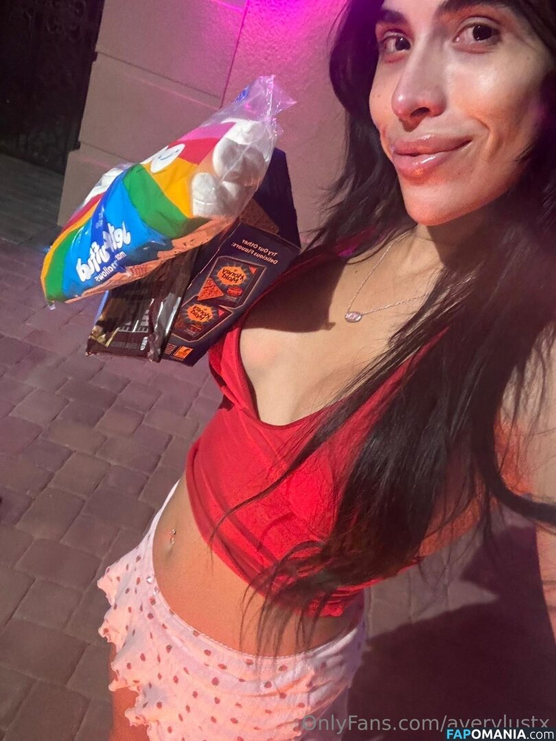 averylustx Nude OnlyFans  Leaked Photo #1