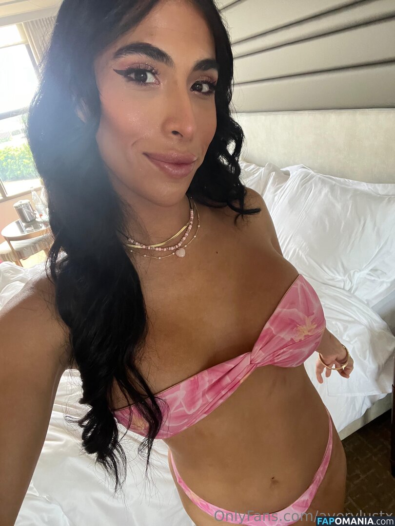 averylustx Nude OnlyFans  Leaked Photo #3