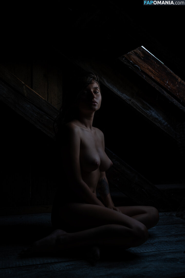 Avrelia Amaris / avreliee Nude OnlyFans  Leaked Photo #34