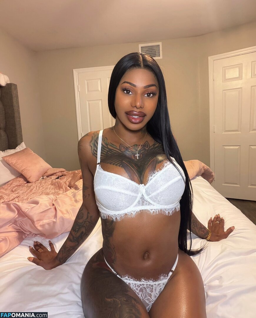 ayelolababy / officialmslola Nude OnlyFans  Leaked Photo #3
