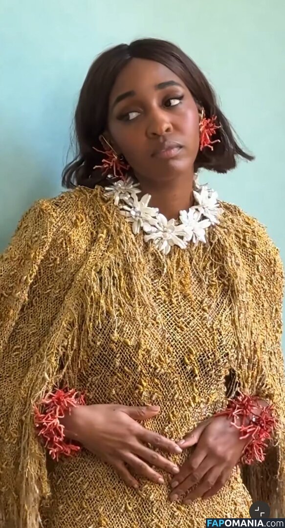 Ayo Edebiri / ayoedebiri Nude OnlyFans  Leaked Photo #15