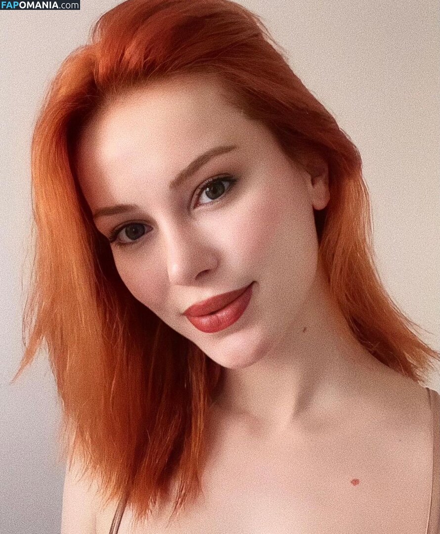 Aysennyuksel / moonbae.8 Nude OnlyFans  Leaked Photo #2