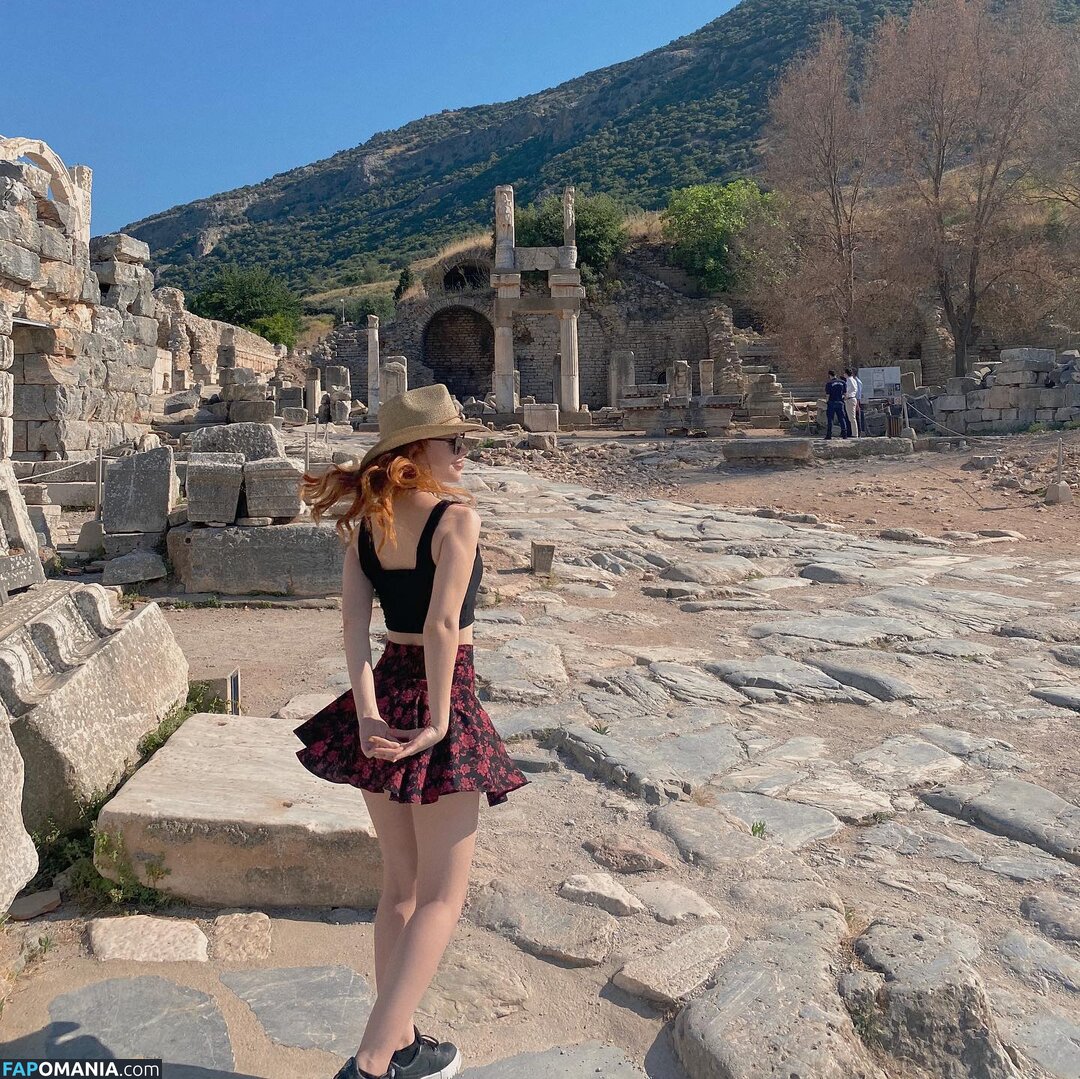 Aysennyuksel / moonbae.8 Nude OnlyFans  Leaked Photo #11