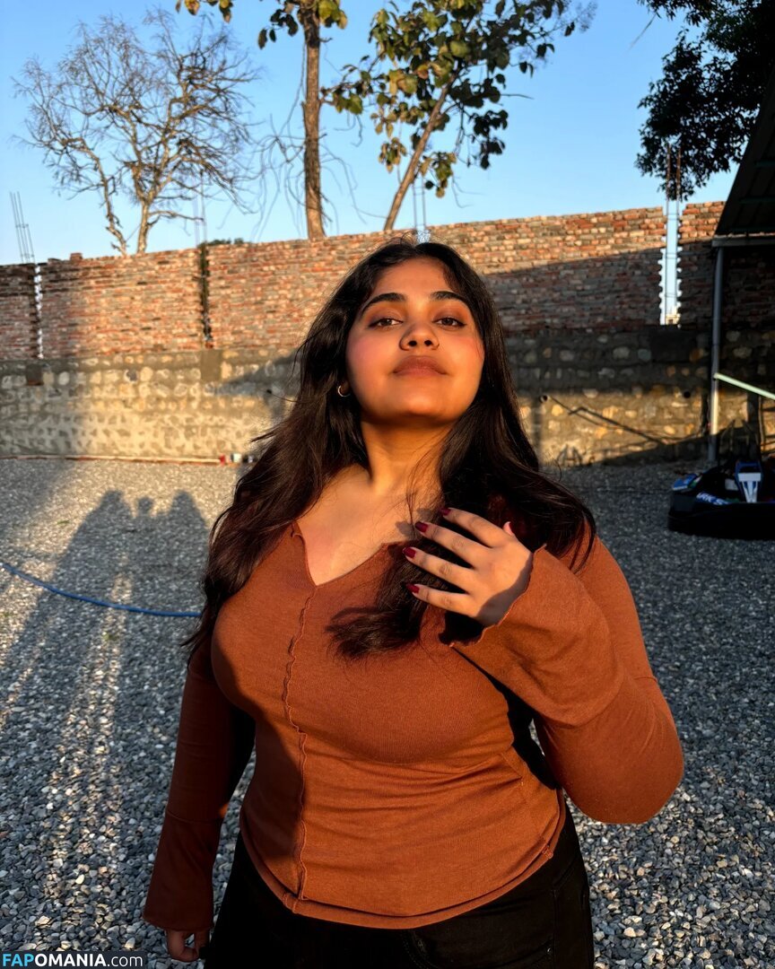 ayushi bhardwaj / ayushi_bhardwajj Nude OnlyFans  Leaked Photo #1