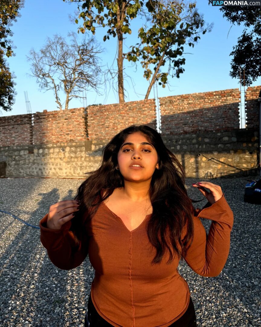 ayushi bhardwaj / ayushi_bhardwajj Nude OnlyFans  Leaked Photo #2