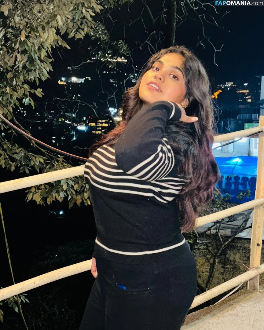 ayushi bhardwaj / ayushi_bhardwajj Nude OnlyFans  Leaked Photo #8