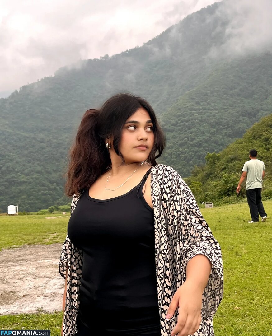 ayushi bhardwaj / ayushi_bhardwajj Nude OnlyFans  Leaked Photo #9