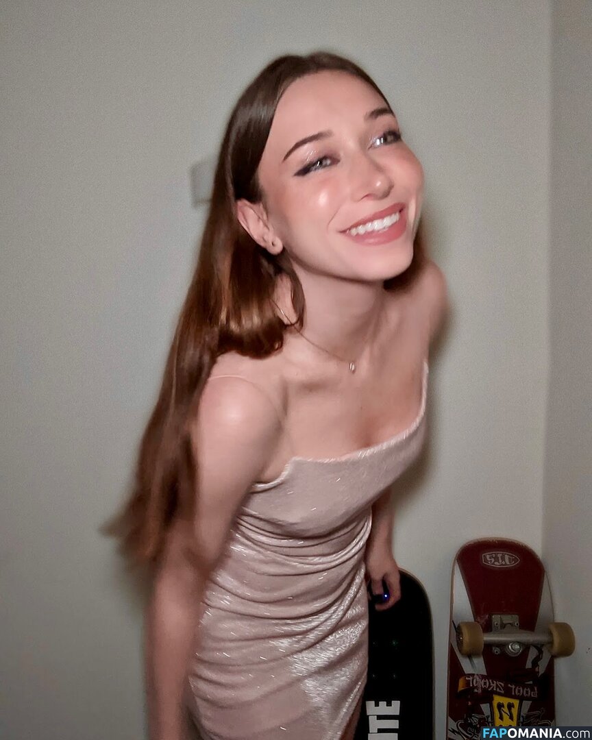 Ayytrae / angelicatrae / omgcosplay Nude OnlyFans  Leaked Photo #102