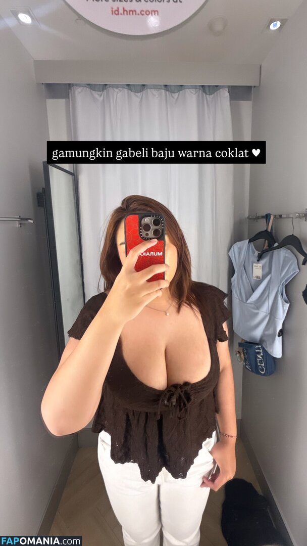 azizasaraa / https: / retirementofyu Nude OnlyFans  Leaked Photo #2