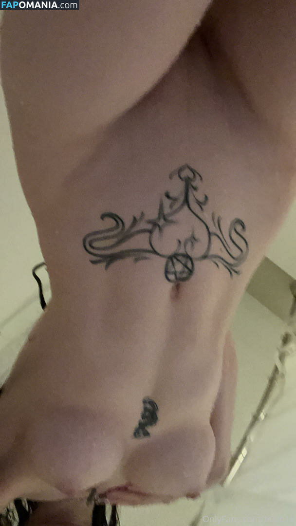 b00b1e / b00b1e_ Nude OnlyFans  Leaked Photo #4