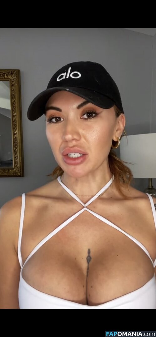 B00bs.and.bets Nude OnlyFans  Leaked Photo #1