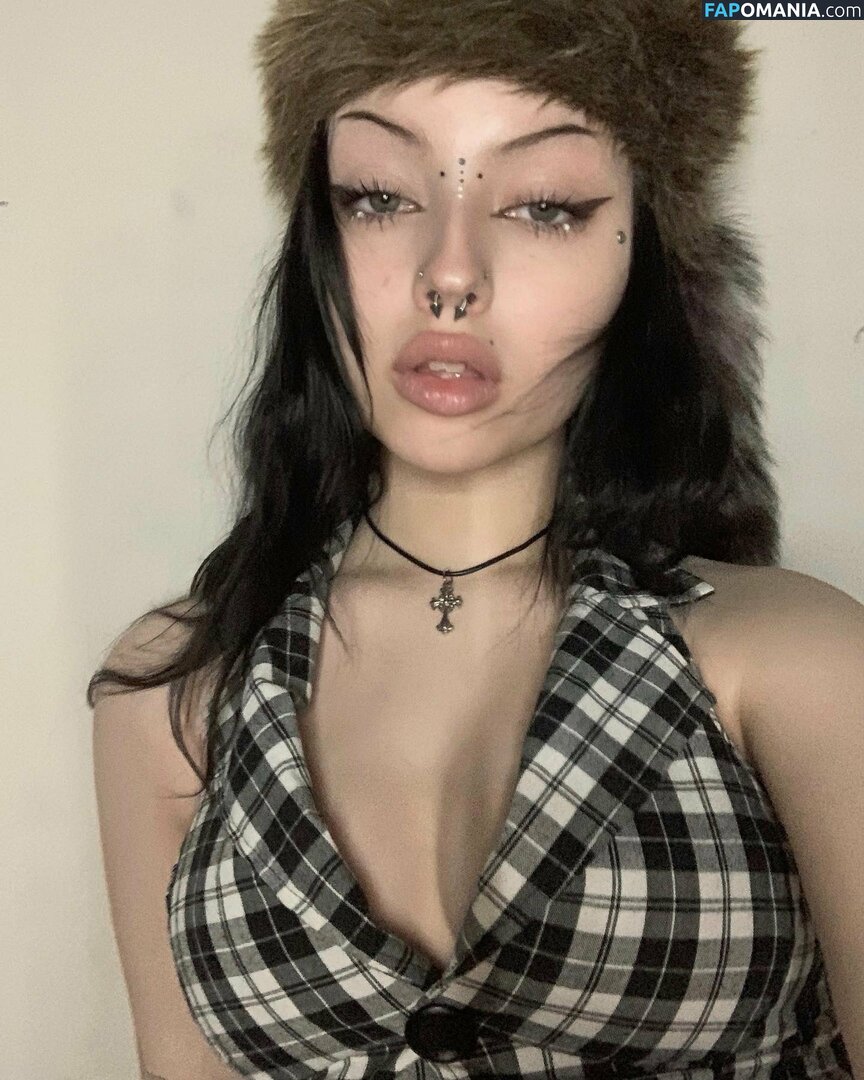 64il0ut / b4i1e3 / b4il3e Nude OnlyFans  Leaked Photo #21