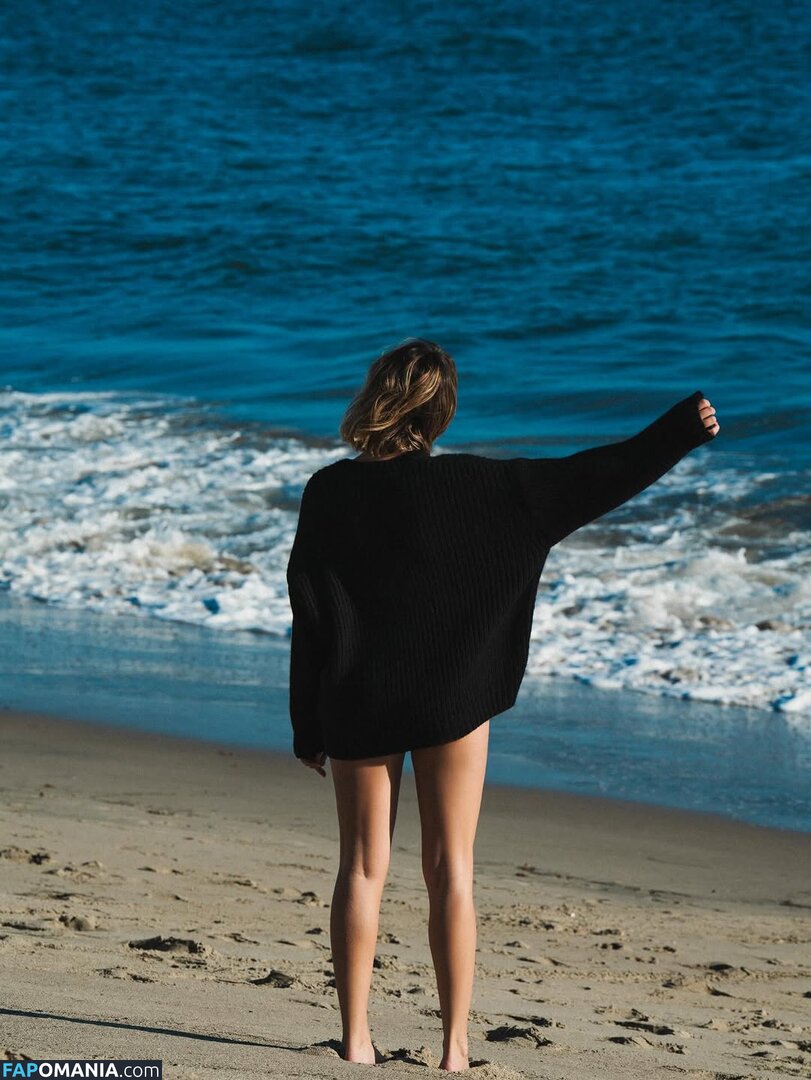 Bailee Madison / baileemadison / bailey_madis0n Nude OnlyFans  Leaked Photo #7