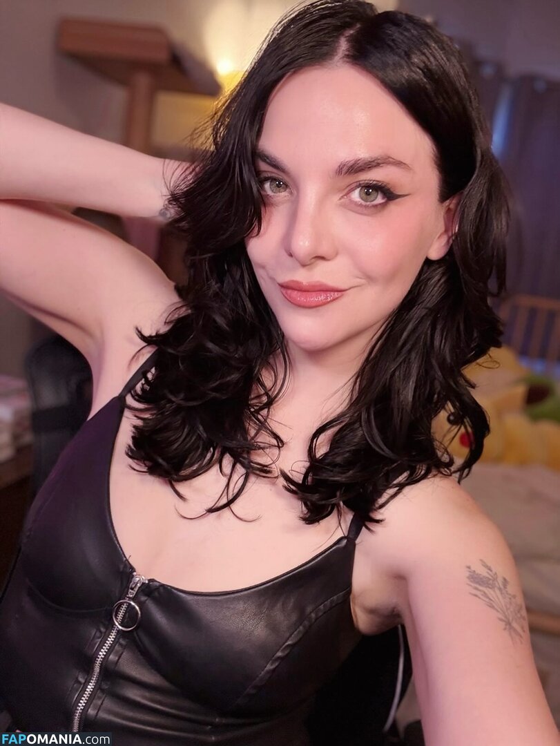 Bailey Meyers / bailienvspredator Nude OnlyFans  Leaked Photo #3