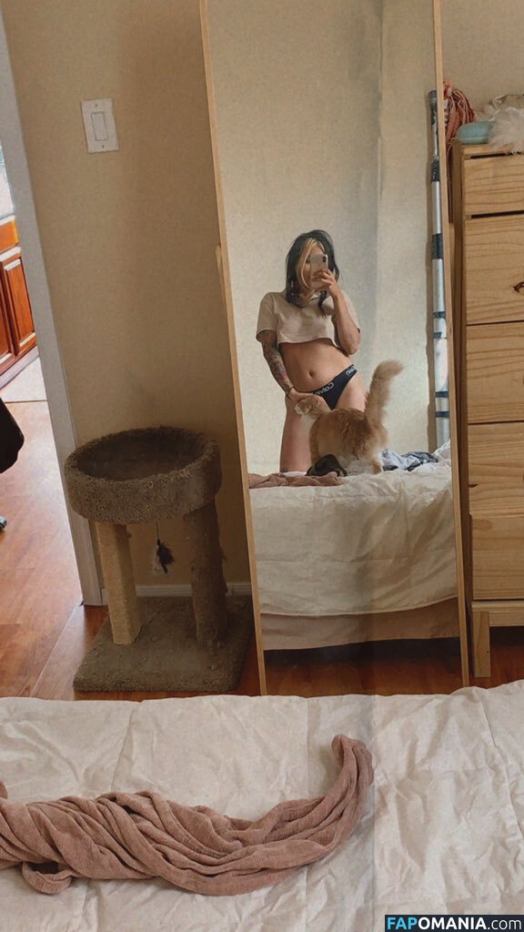 Bands Van Zandt / Frikitona / RAINYDAYWOMAN / Reina / Thotsteiner Nude OnlyFans  Leaked Photo #1