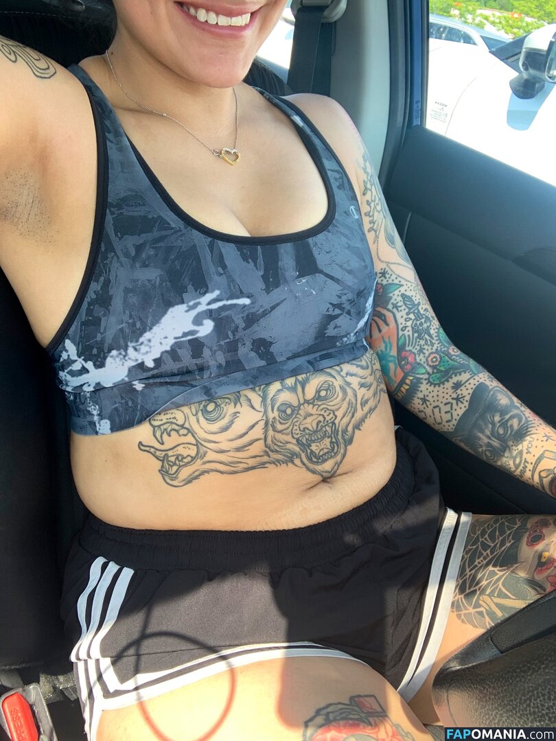 Bands Van Zandt / Frikitona / RAINYDAYWOMAN / Reina / Thotsteiner Nude OnlyFans  Leaked Photo #4