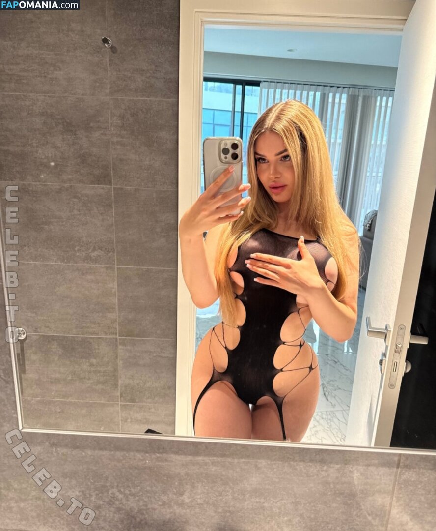 Barbie Stella / Barbiestella / Officalbarbieatella / Stellabarbyy Nude OnlyFans  Leaked Photo #1