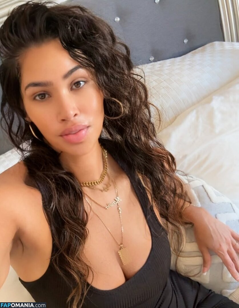 barefootbaddys / blacknthaichick Nude OnlyFans  Leaked Photo #3