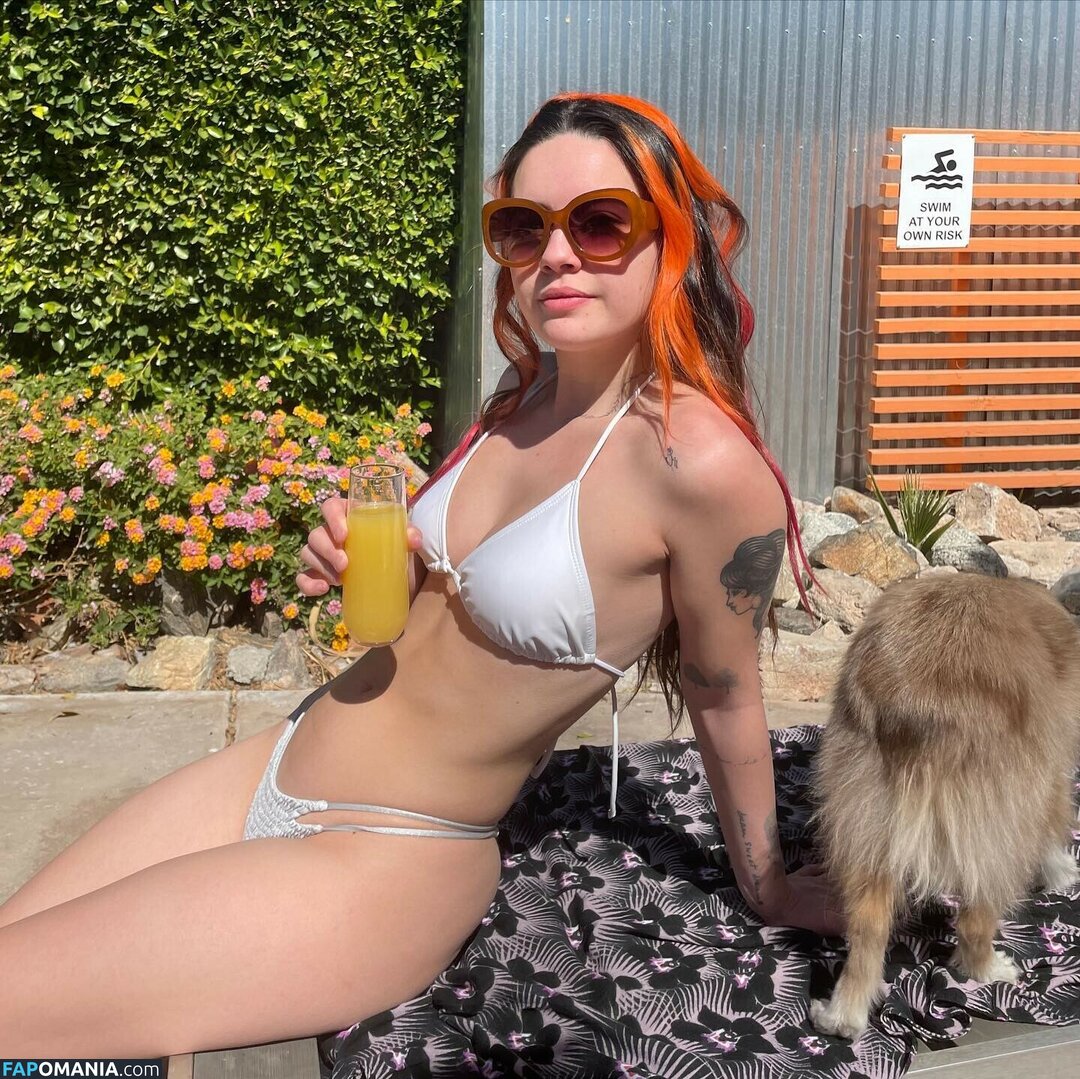 Bea Miller / beamiller Nude OnlyFans  Leaked Photo #71