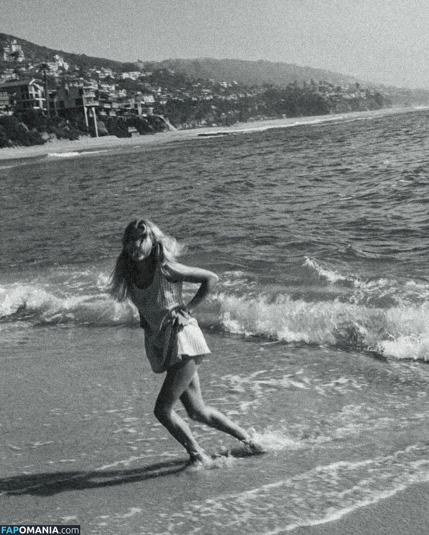 Becca Means / bbnoboobs / beccameans Nude OnlyFans  Leaked Photo #123