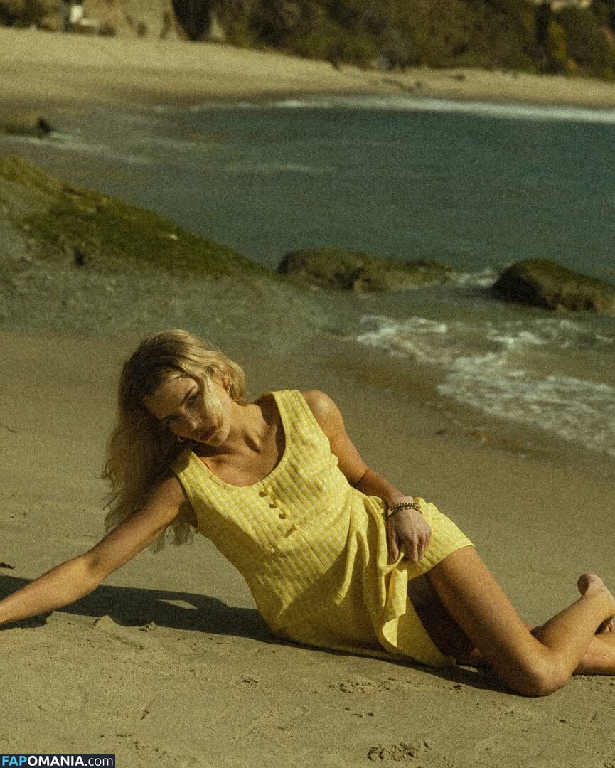 Becca Means / bbnoboobs / beccameans Nude OnlyFans  Leaked Photo #132