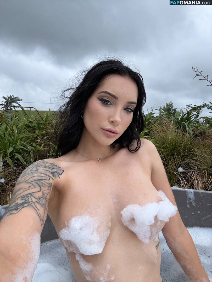 Beke Cosplay / bekejacoba Nude OnlyFans  Leaked Photo #2