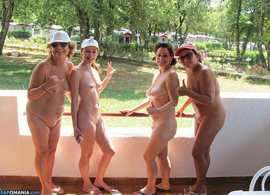 Belani Moreschi / belanibmoreschi Nude OnlyFans  Leaked Photo #4