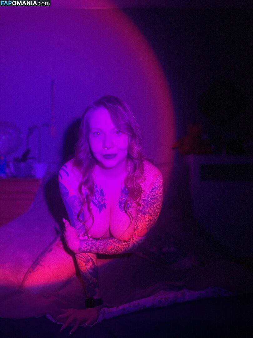 belaya_devushka / зато красивая Nude OnlyFans  Leaked Photo #2