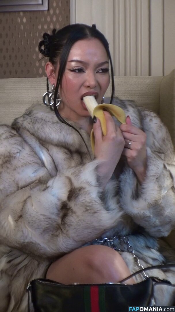 Bella Poarch / bellapoarch / bllapoarch Nude OnlyFans  Leaked Photo #13