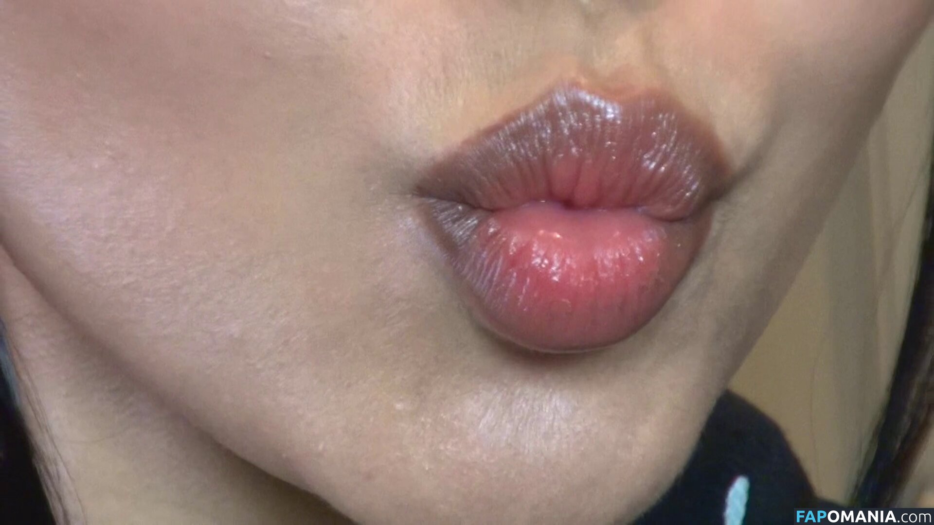 Bella Poarch / bellapoarch / bllapoarch Nude OnlyFans  Leaked Photo #21