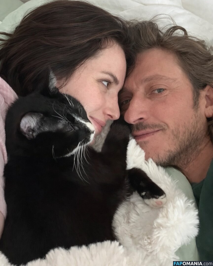 Bella Thorne / bellathorne Nude OnlyFans  Leaked Photo #3