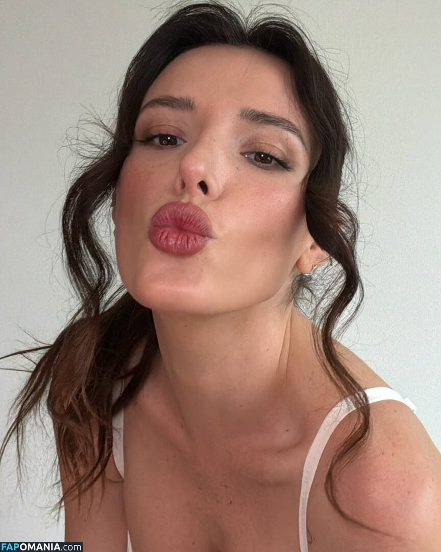 Bella Thorne / bellathorne Nude OnlyFans  Leaked Photo #7