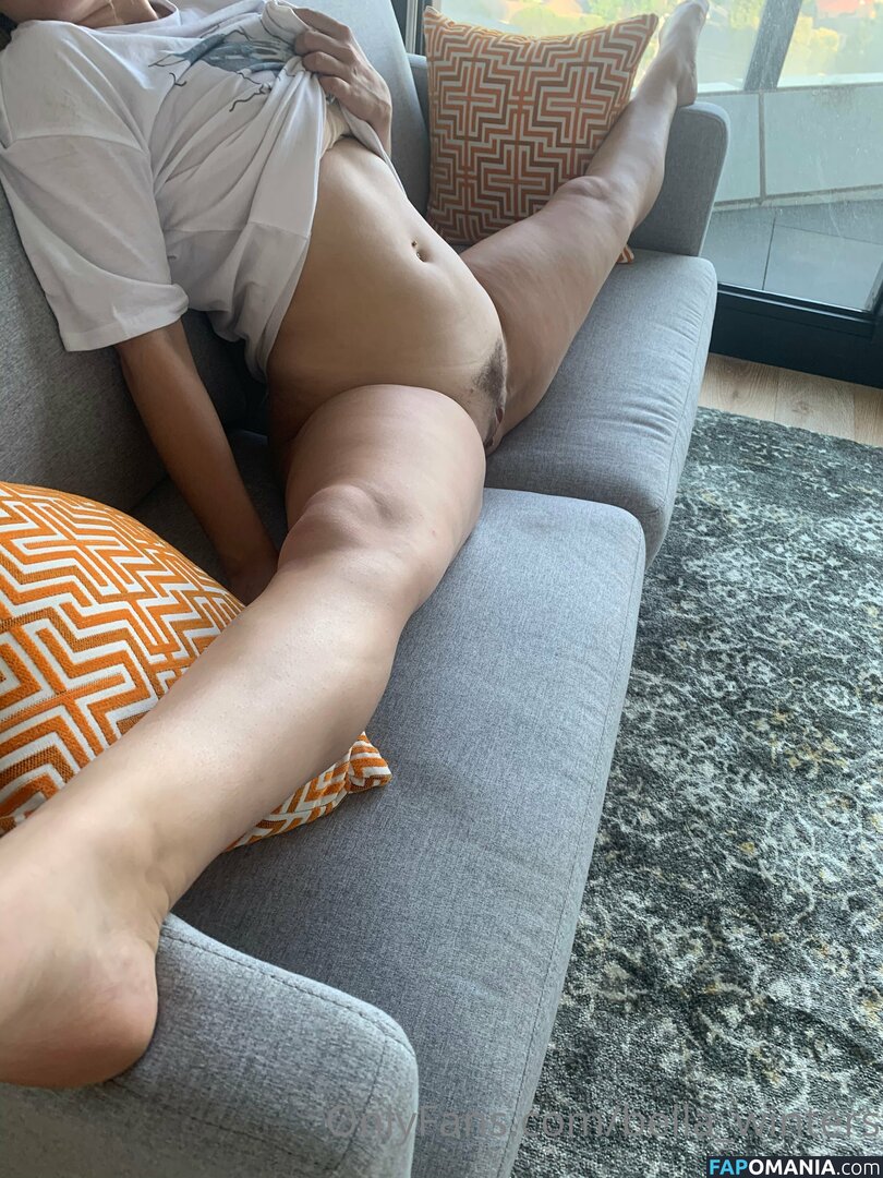 Bella Winters / bella_winters Nude OnlyFans  Leaked Photo #1