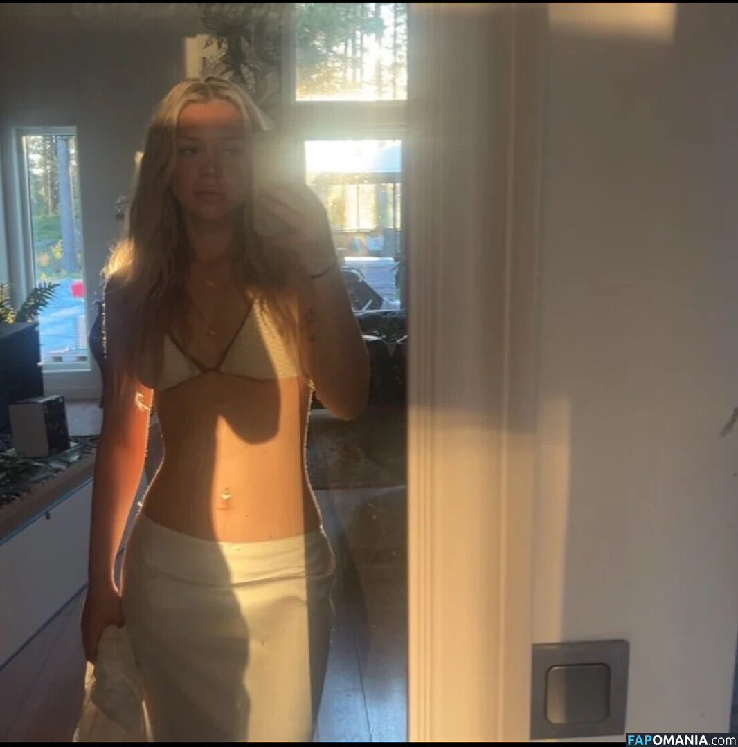 Bellablow06 / Bellablows / bellablows1 Nude OnlyFans  Leaked Photo #2