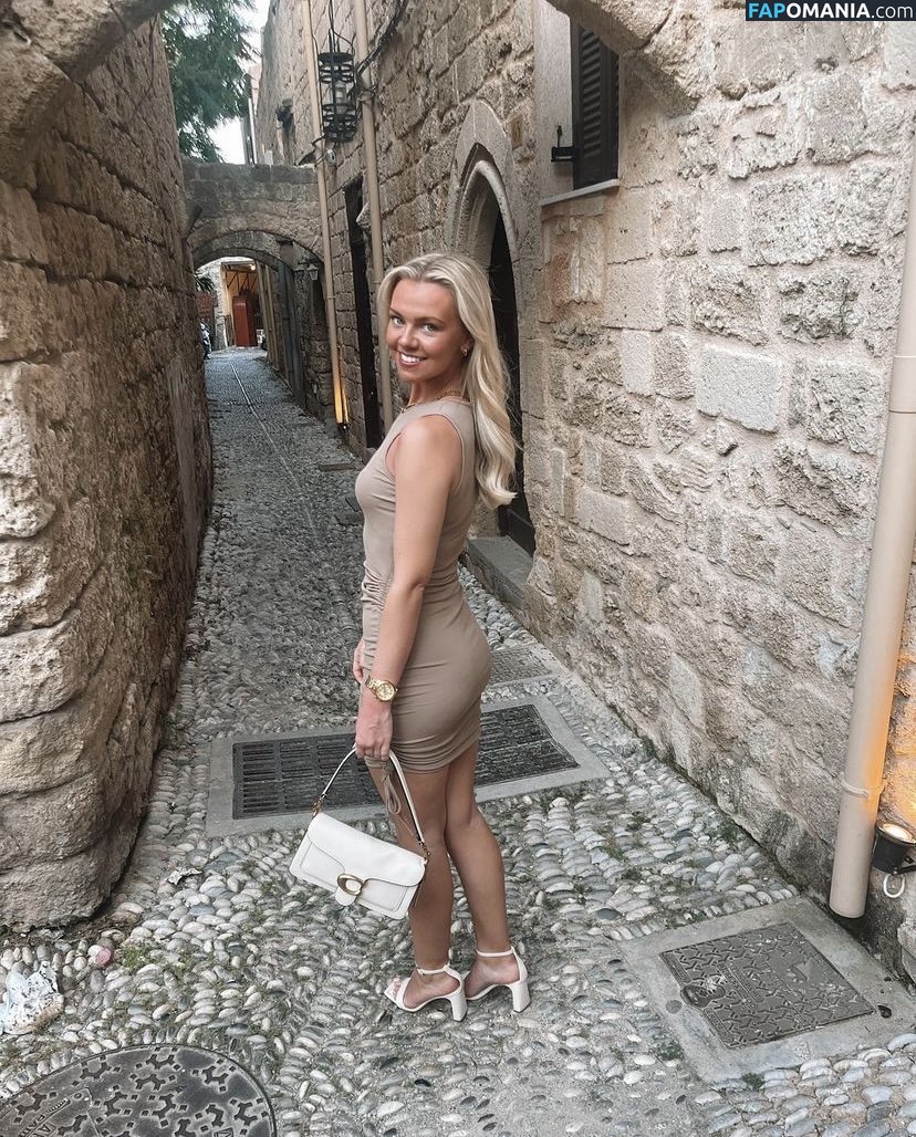 Beth Fraser / bethjfraser Nude OnlyFans  Leaked Photo #3