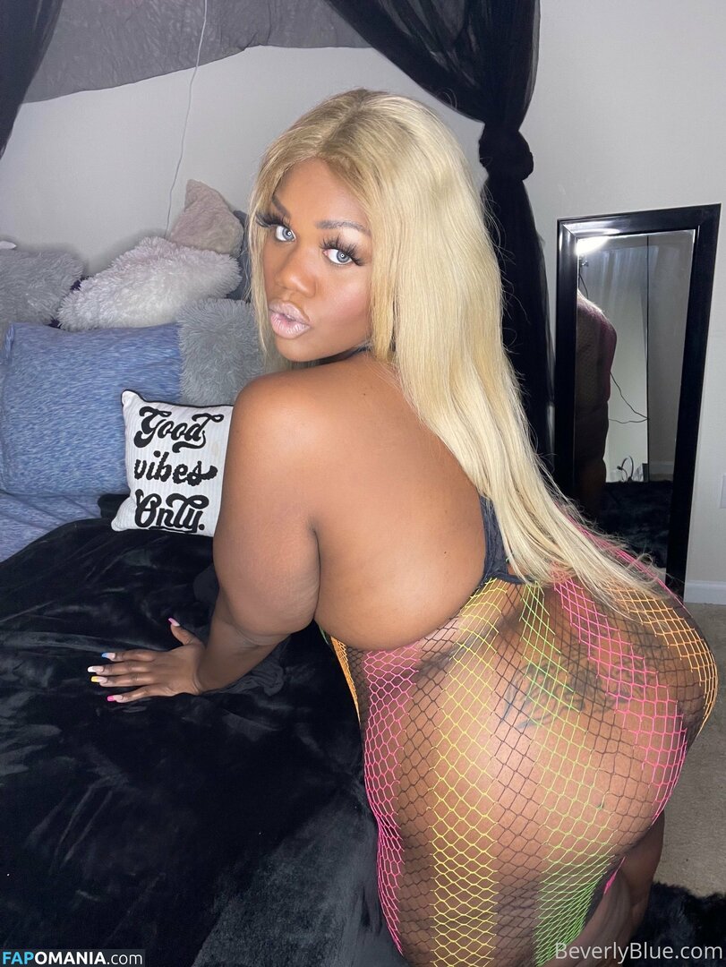 beverlyblue3x / beverlyblueofficial Nude OnlyFans  Leaked Photo #27