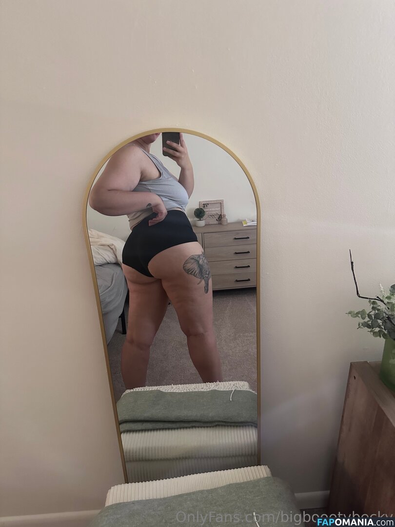 bigboootybecky / bigbootybecka_ Nude OnlyFans  Leaked Photo #8