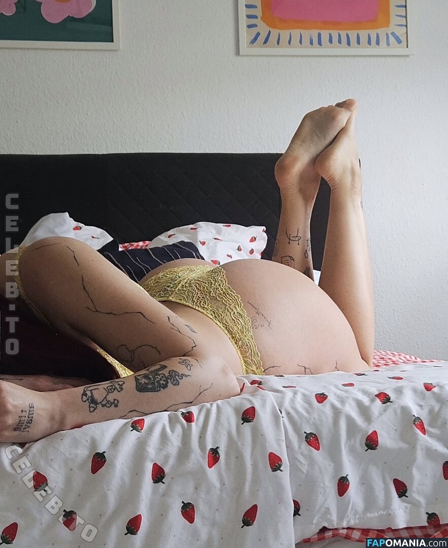 Bimbalabambi Nude OnlyFans  Leaked Photo #2