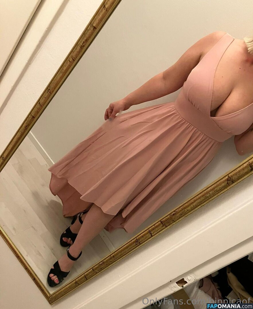 binnicaof / wifey.nextdoor Nude OnlyFans  Leaked Photo #3