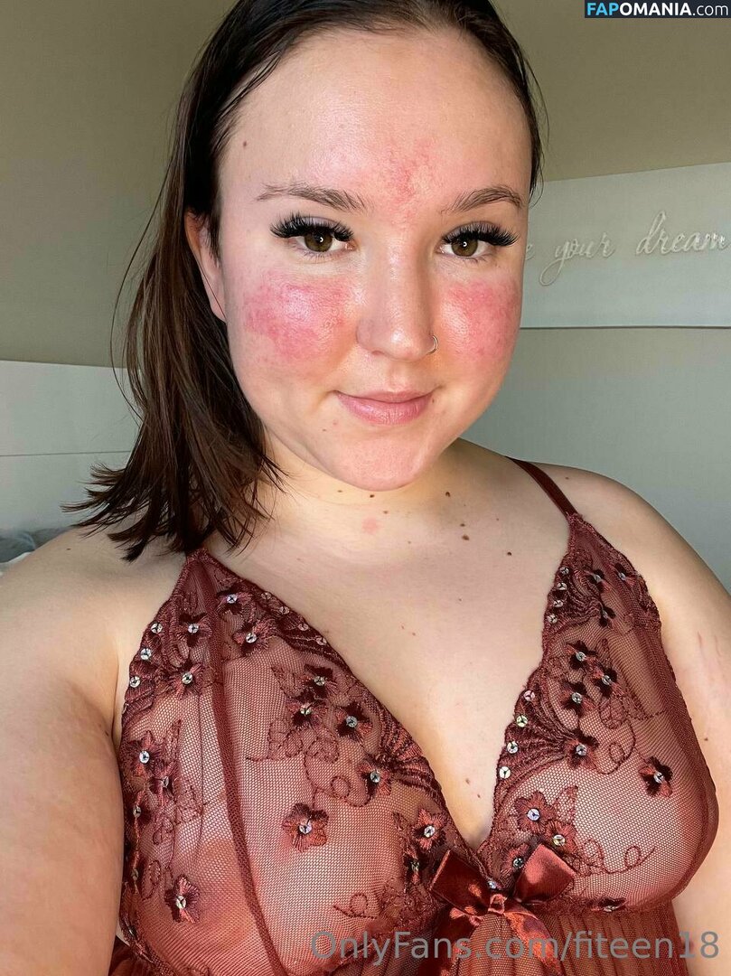 bisexualcollegegirl / rubitout Nude OnlyFans  Leaked Photo #2