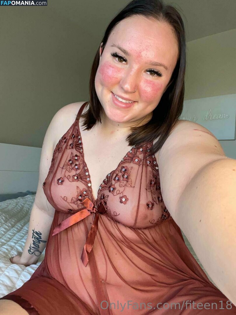 bisexualcollegegirl / rubitout Nude OnlyFans  Leaked Photo #5
