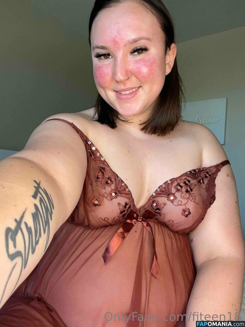 bisexualcollegegirl / rubitout Nude OnlyFans  Leaked Photo #9