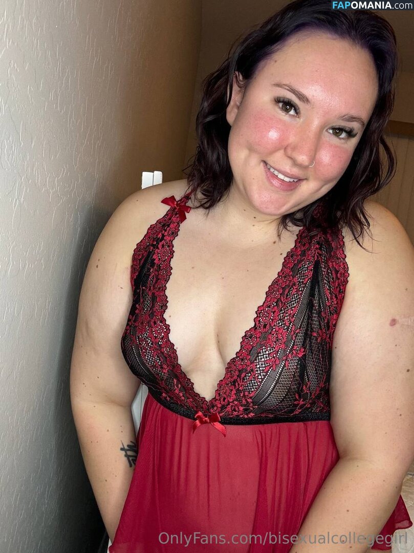 bisexualcollegegirl / rubitout Nude OnlyFans  Leaked Photo #15