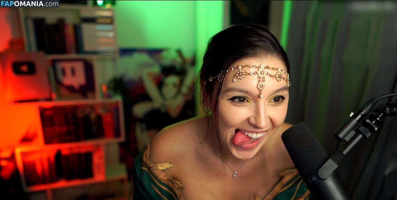 Bisscute / Bisscute_ / bisscute__ Nude OnlyFans  Leaked Photo #65