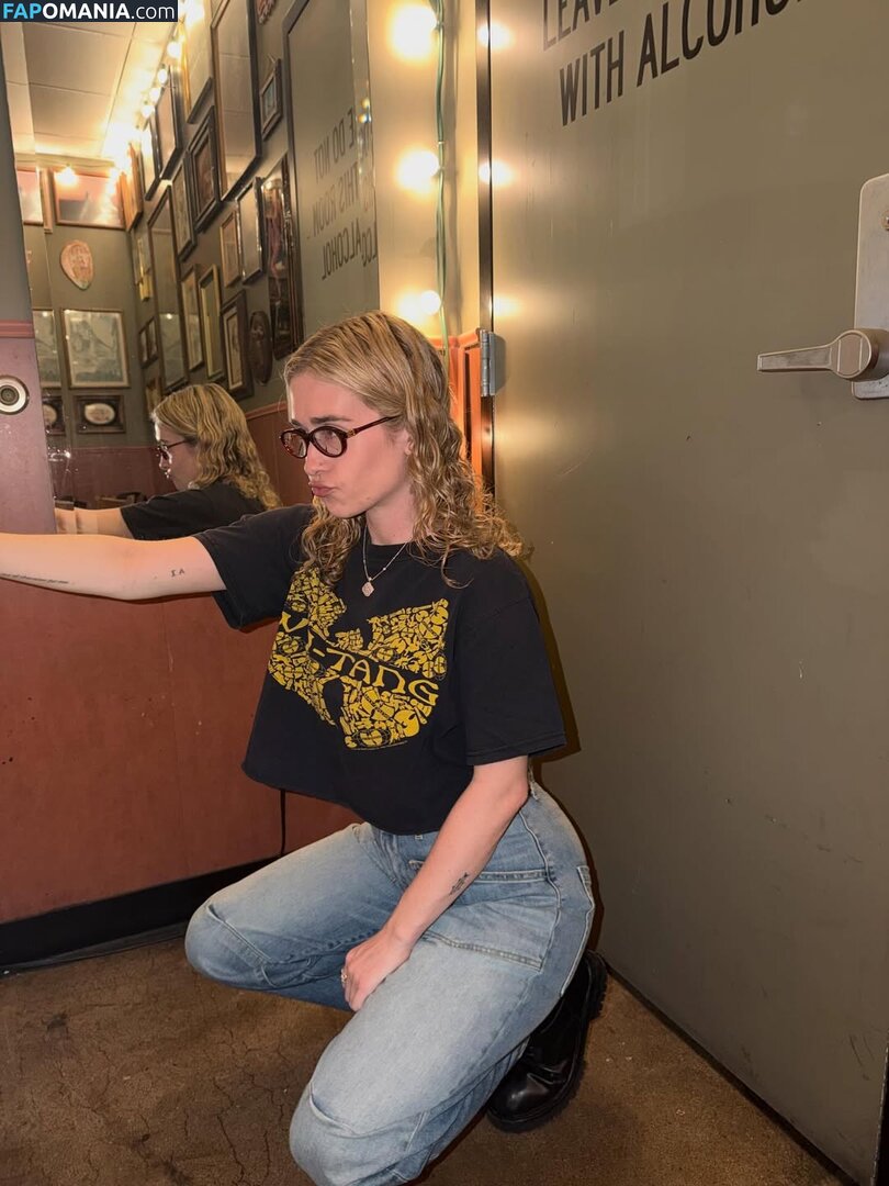 Blondshell / Sabrina Teitelbaum / blondiebombxxx Nude OnlyFans  Leaked Photo #5