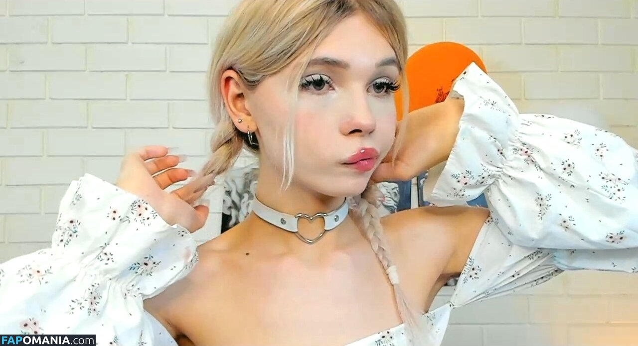 Blondy_fina / blondy_curvy2595 Nude OnlyFans  Leaked Photo #3