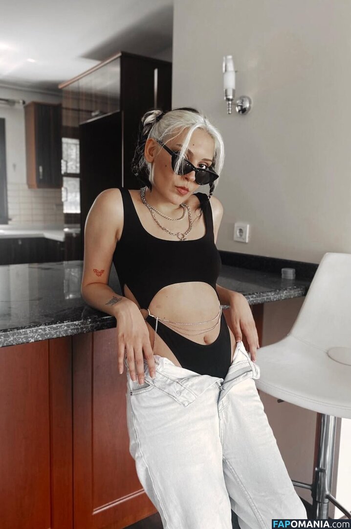 Blush / Yağmur Dilaveroglu / blushtheapp / rachel_blush Nude OnlyFans  Leaked Photo #4