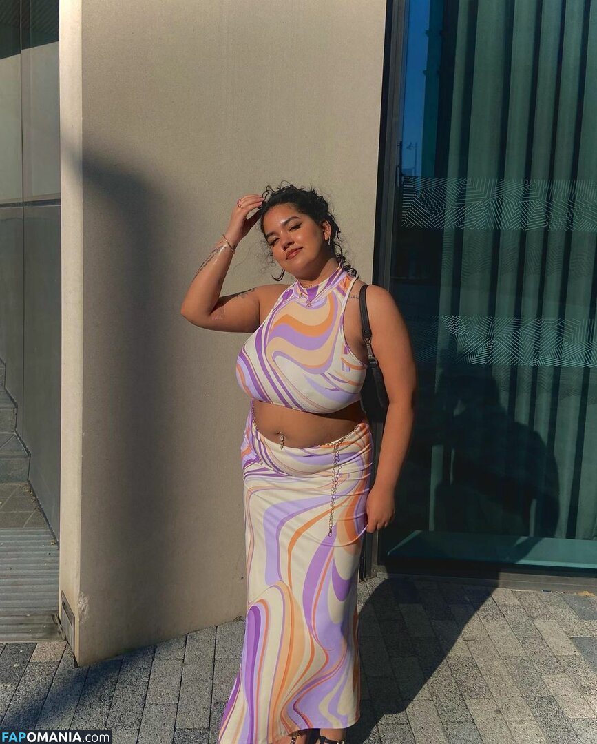 Boa Hancock / Breeeahhh / boahancock Nude OnlyFans  Leaked Photo #3