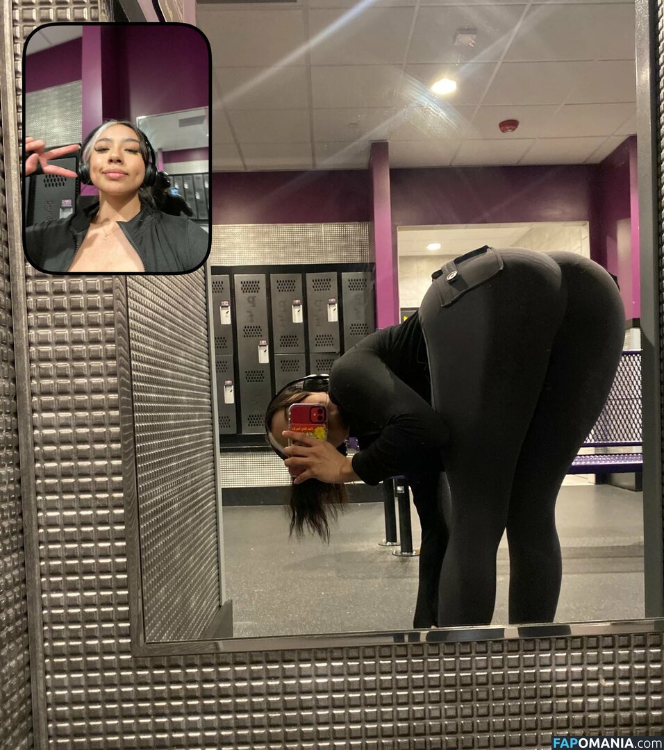 222harumii / bodyby.harumiii / emily_hernandez / harumi Nude OnlyFans  Leaked Photo #25
