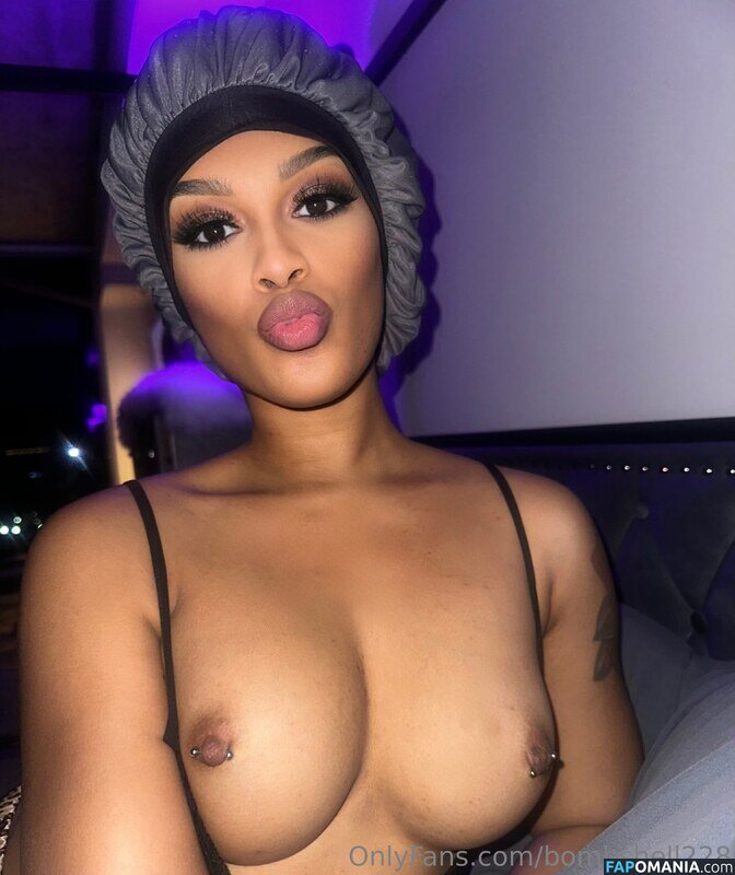 Melodic_Network_8958 / __Bombshell__ / bombshell.xx / bombshell228 Nude OnlyFans  Leaked Photo #9